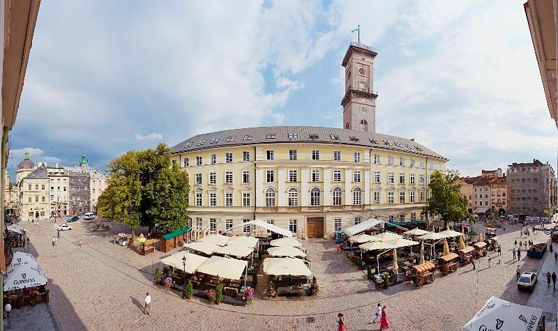 Apartments On Plocsha Rynok 40 Lviv Kültér fotó